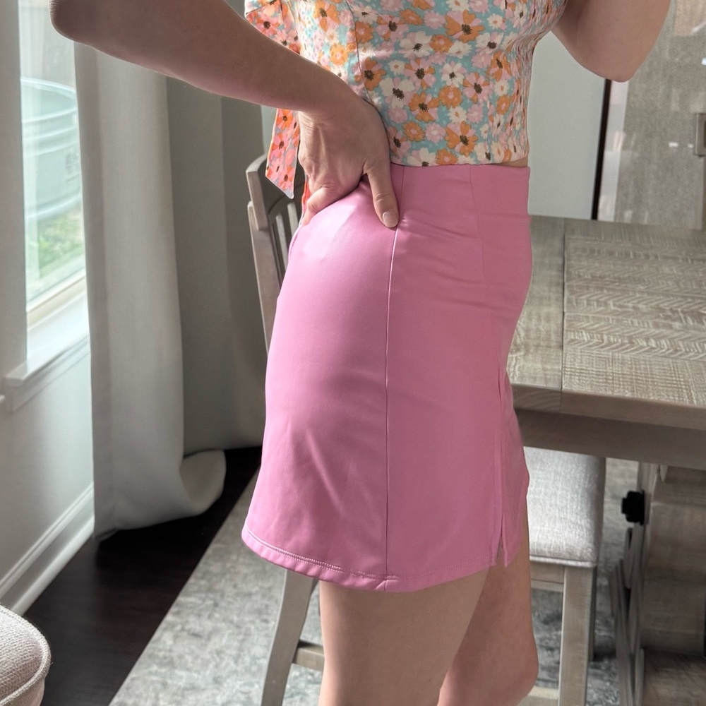 Pink Faux Leather Stretchy Mini Skirt - Picture 4 of 13